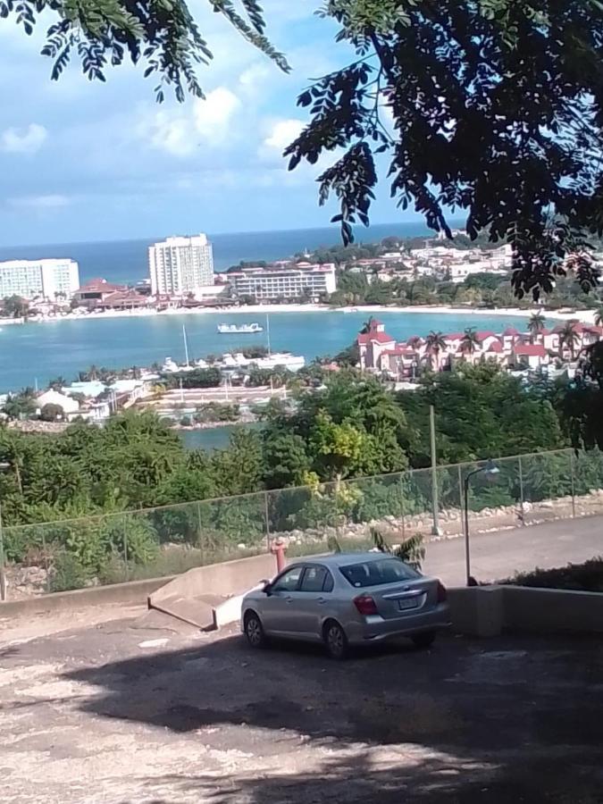 Secluded Studio@Sky Castles, Columbus Heights, Ocho Rios Exterior photo
